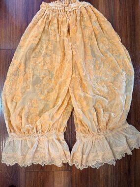 Women’s Yellow Lace Layered Bloomers Pants * Hard To Find Color